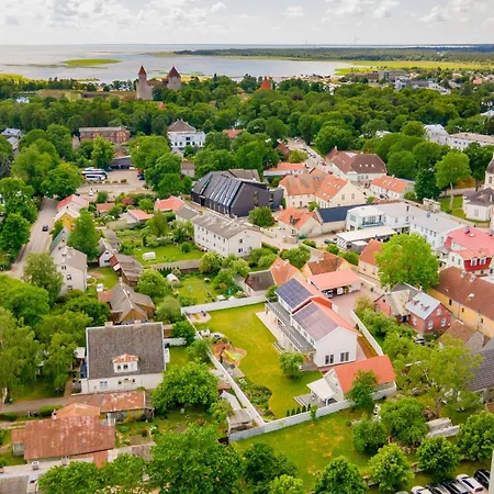 Ferieby Residents